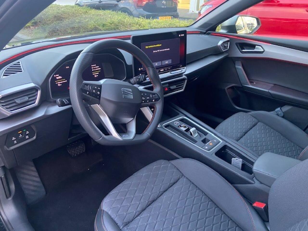 Seat LEON Sportstourer 1.5 TSI e-Hybrid FR Business / Achteruitrijcamera / App Connect / Virtual Cockpit