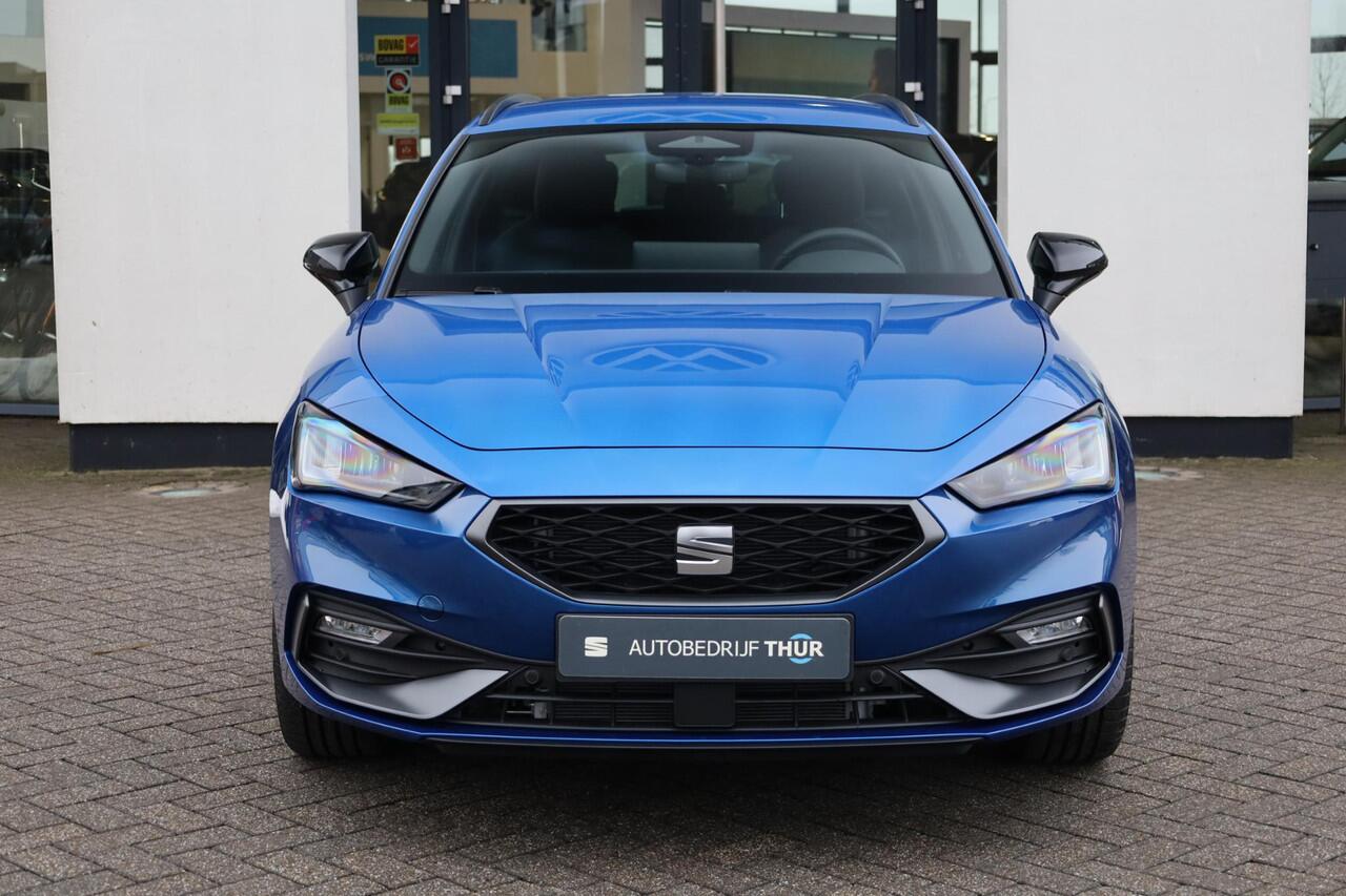 Seat LEON Sportstourer 1.5 TSI e-Hybrid FR Business 204PK / 150kW, Achteruitrijcamera, 3-zone Climatronic, Apple Carplay & Android Auto, dodehoeksensor, adaptive cruise control, grootlichtassistent, keyless start, volledig digitaal instrumentenpaneel (Virtual Cockp