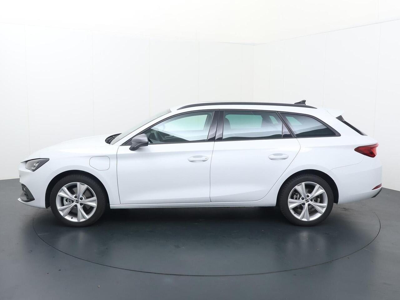 Seat LEON Sportstourer FR PHEV First Edition 1.5 TSI eHybrid 150kW / 204p k 6 versn. DSG