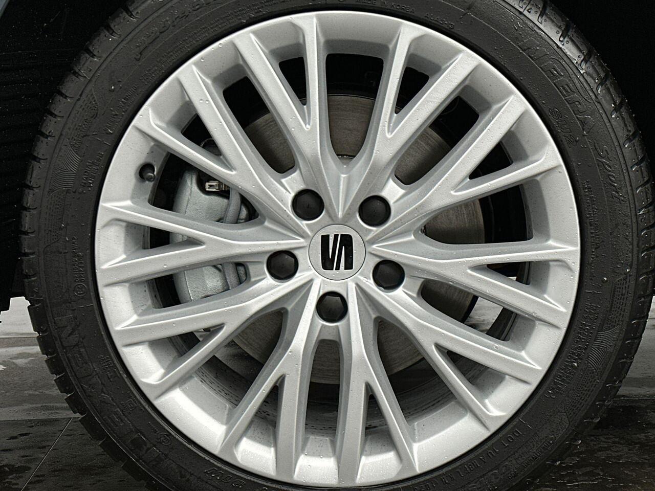 Seat LEON Style Business Intense 1.5 TSI eHybrid 150 kW / 20