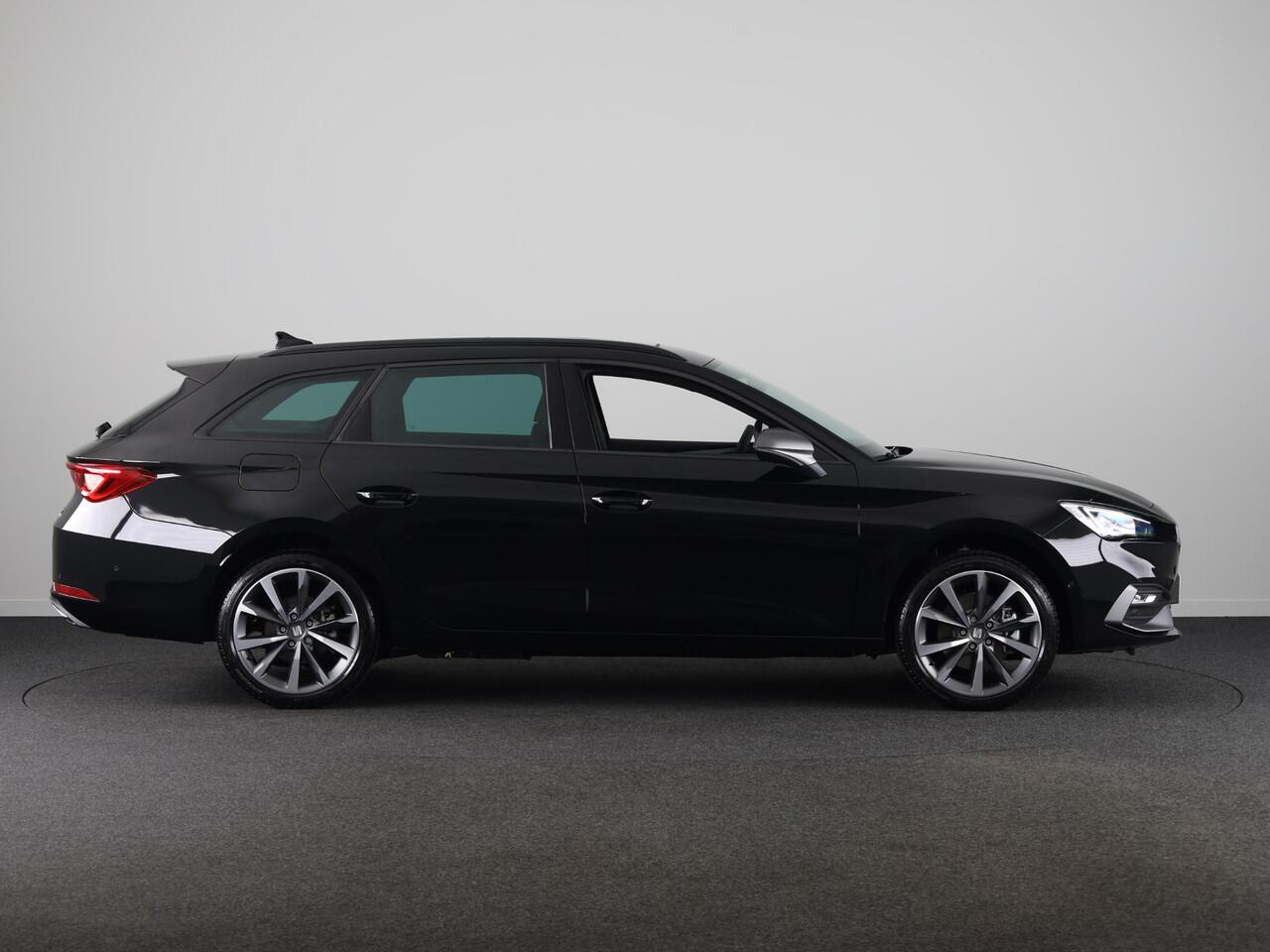 Seat LEON Sportstourer FR Business PHEV 1.5 TSI 204 pk 6 versn. DSG | Safe & Driving Pack | Panoramadak | 18 inch