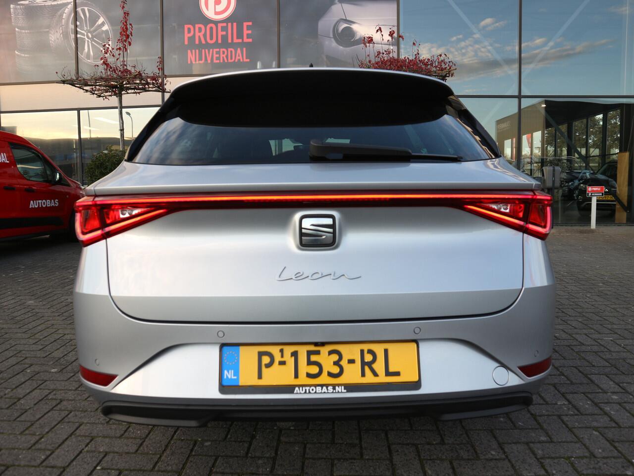Seat LEON Sportstourer 1.0 TSI Style Business Intense virtual clima
