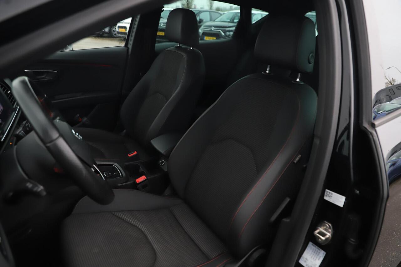 Seat LEON 1.0 TSI FR Ultimate Edition Virtual Cockpit Full LED 17 inch LMV Beats Audio Navigatie Achteruitrijcamera Carplay Android Climate Cruise Control Stoelverwarming