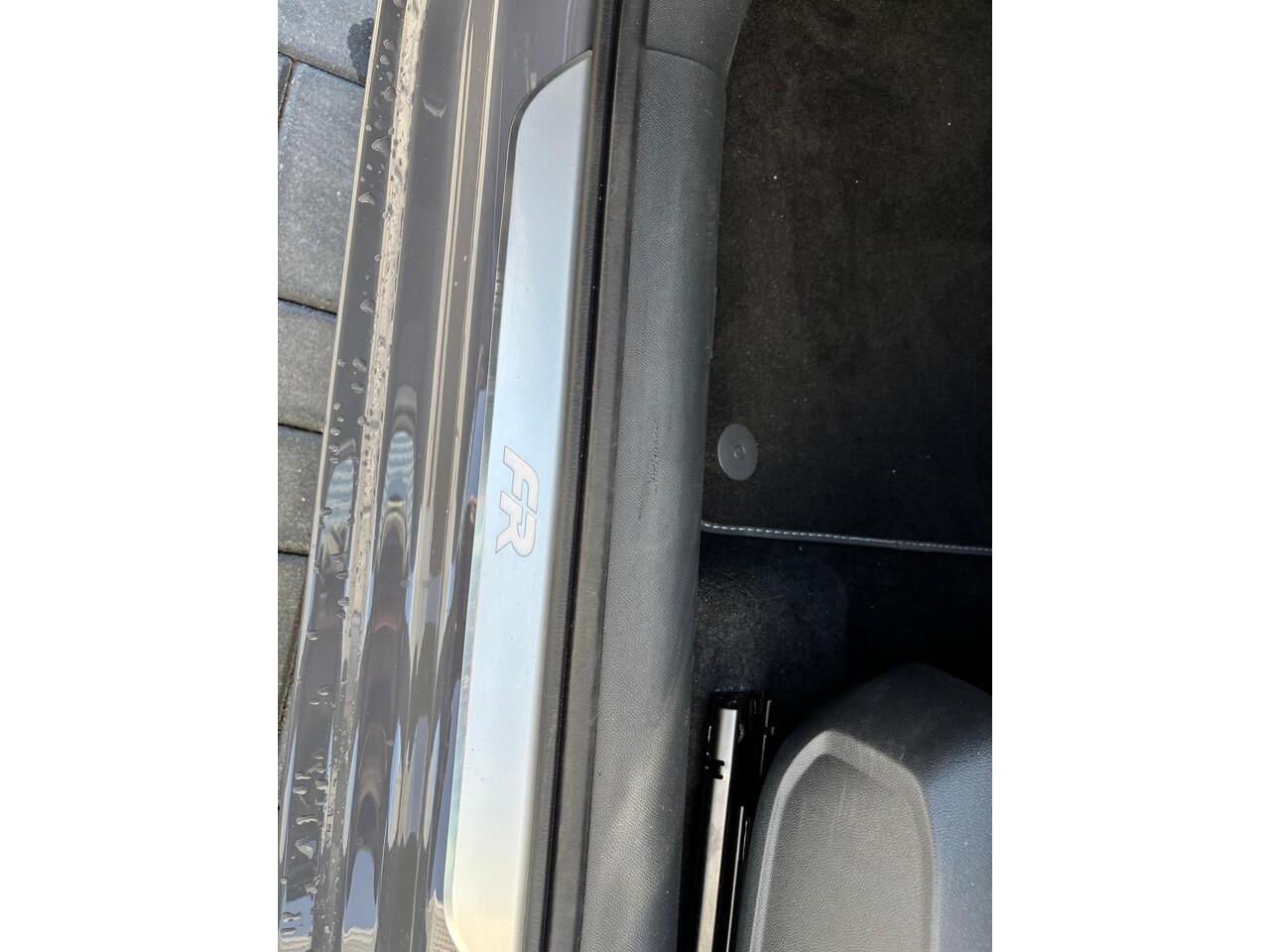 Seat LEON Sportstourer 1.5 TSI e-Hybrid FR Business Technology Pakket