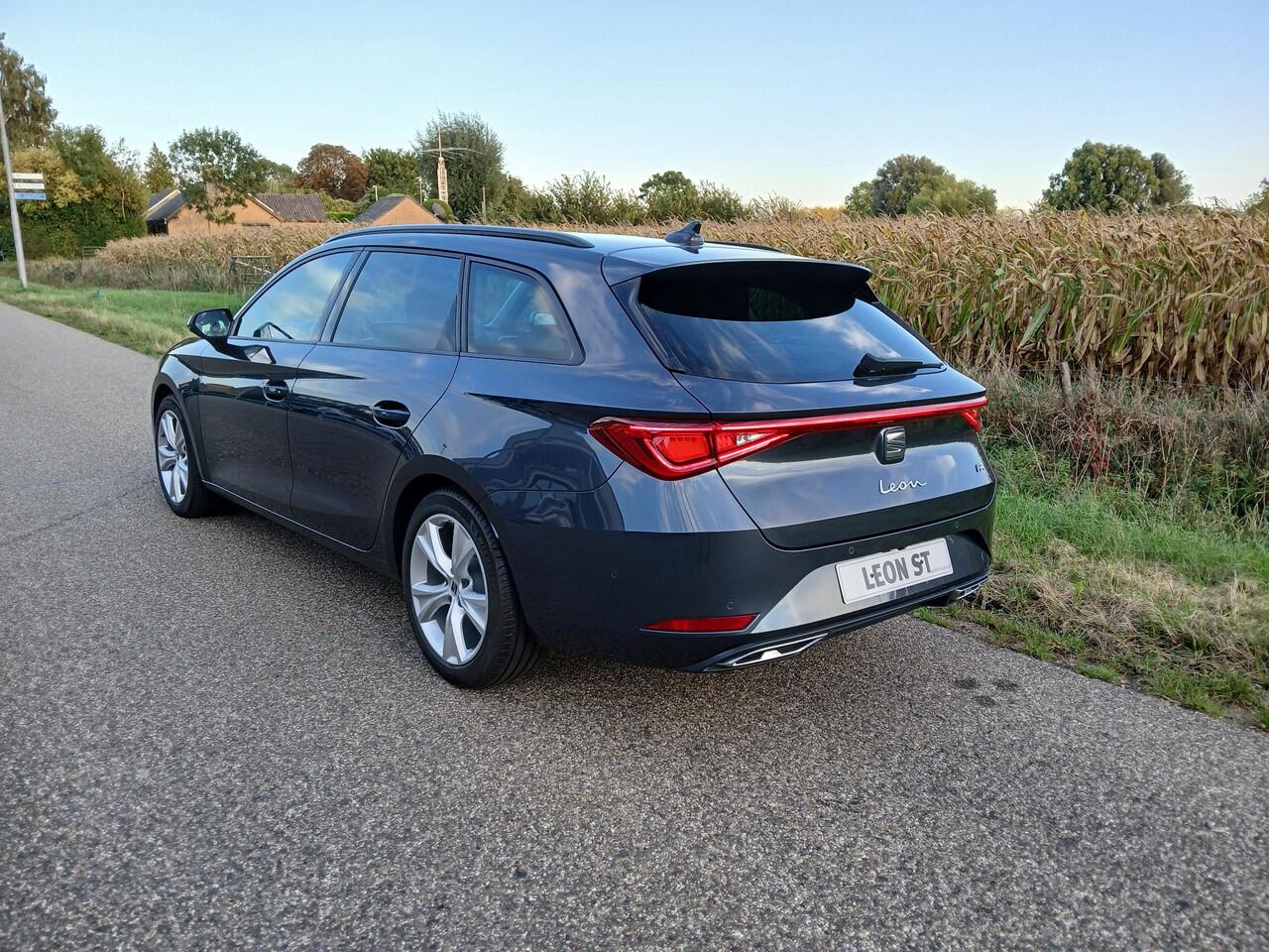 Seat LEON Sportstourer 1.5 TSI (150pk) FR Business Intense + Technology Pack