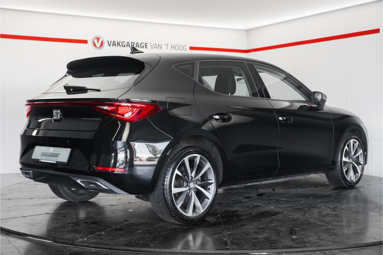 Seat LEON 1.4 TSI eHybrid PHEV FR Business Intense ACC Sfeerverlichting Leder/Alcantara