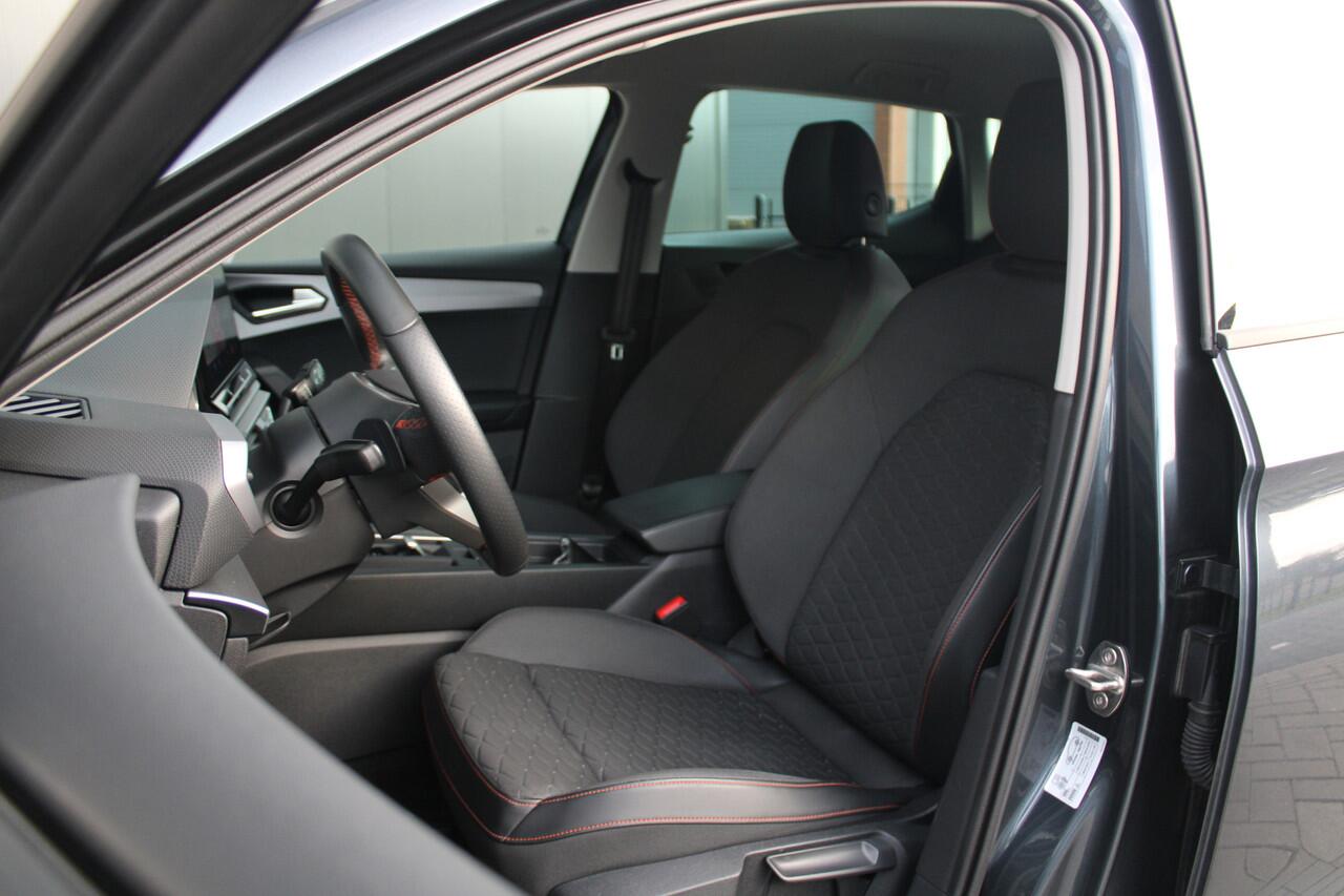 Seat LEON 1.4 TSI eHybrid PHEV FR - ACC - Carplay - Stoel/Stuurverwarming - LED - Navi - Trekhaak afneembaar - Rijklaar