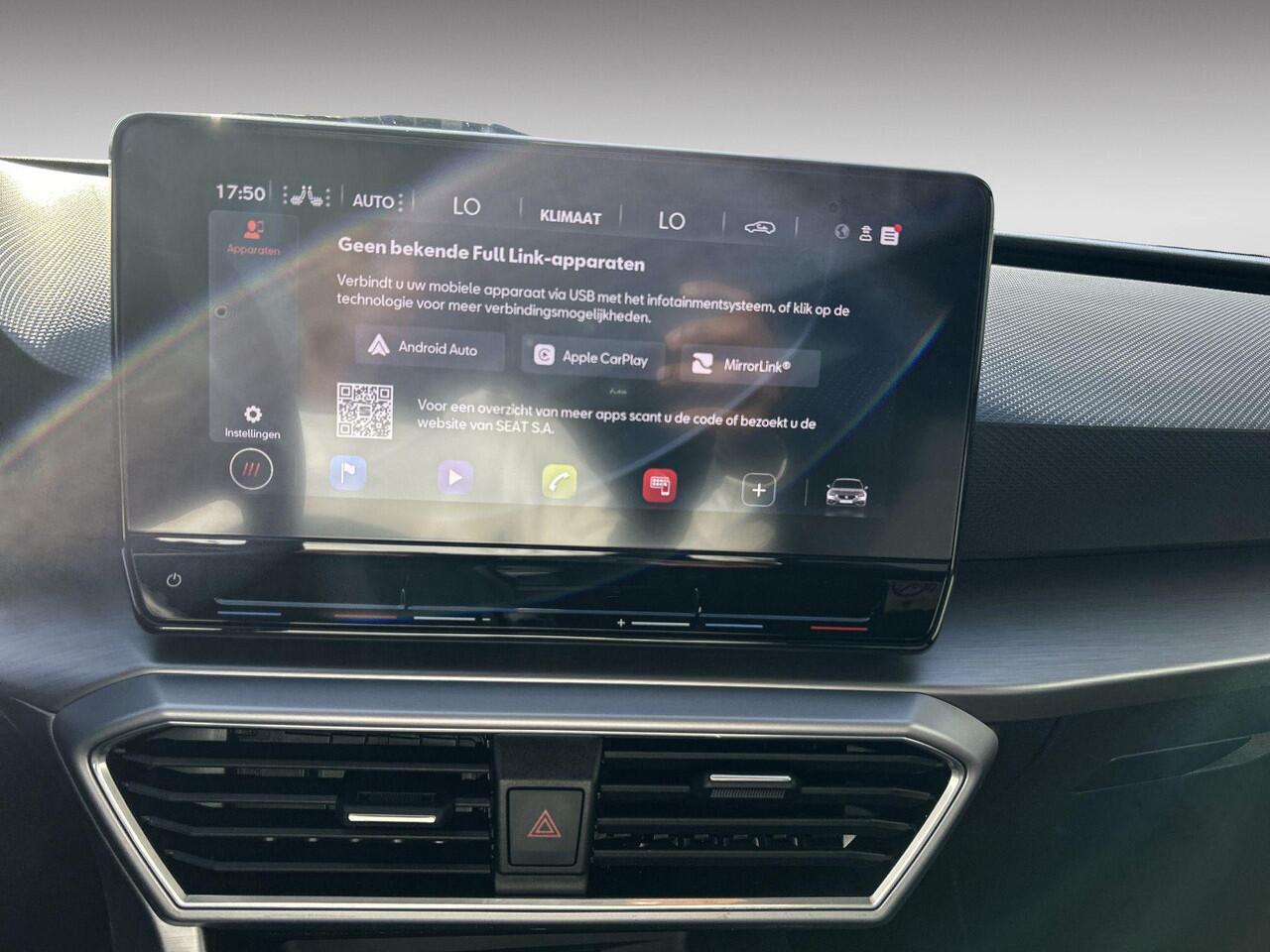 Seat LEON 1.0 TSI FR Business 110 pk | Verlengde garantie | Navigatie | Parkeersensoren achter | Full LED koplampen | Stoelverwarming |