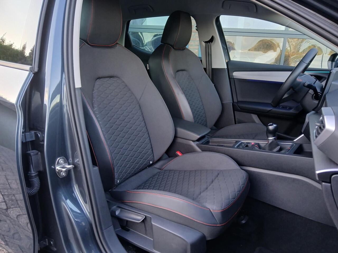 Seat LEON 1.5 TSI FR Business Intense + 18 INCH