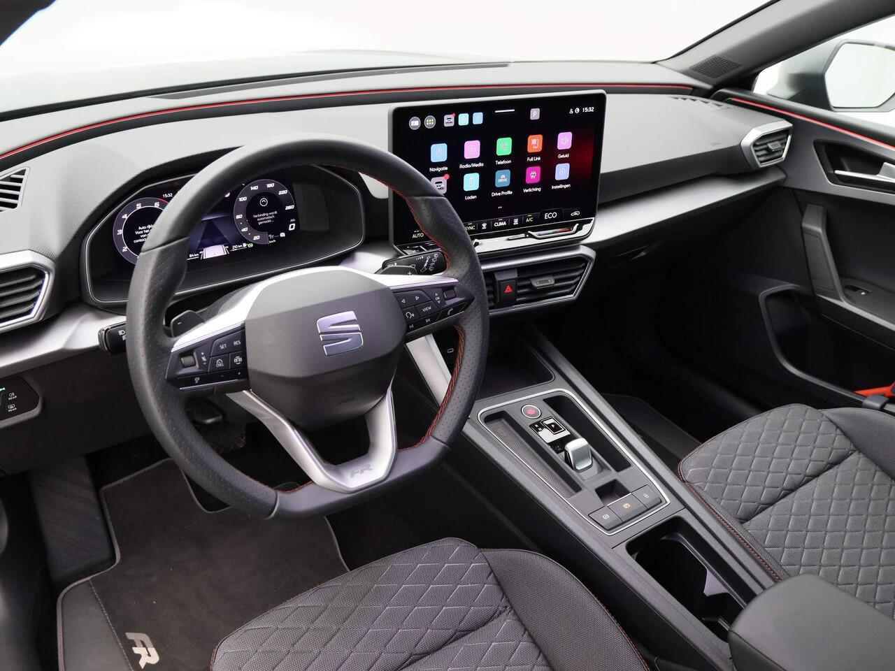 Seat LEON Sportstourer 1.5 TSI e-Hybrid FR PHEV First Edition Adaptive Cruise | Carplay| Camera | Privacy Glas | Parkeersensoren | Climate Control | 18 Inch | 20.253 Km!!