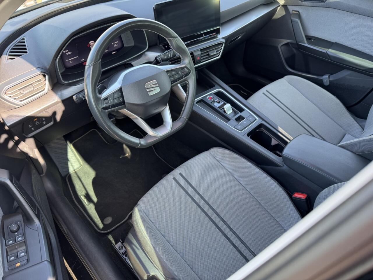 Seat LEON Sportstourer 1.0 eTSI Style Business intens | Camera | Carplay