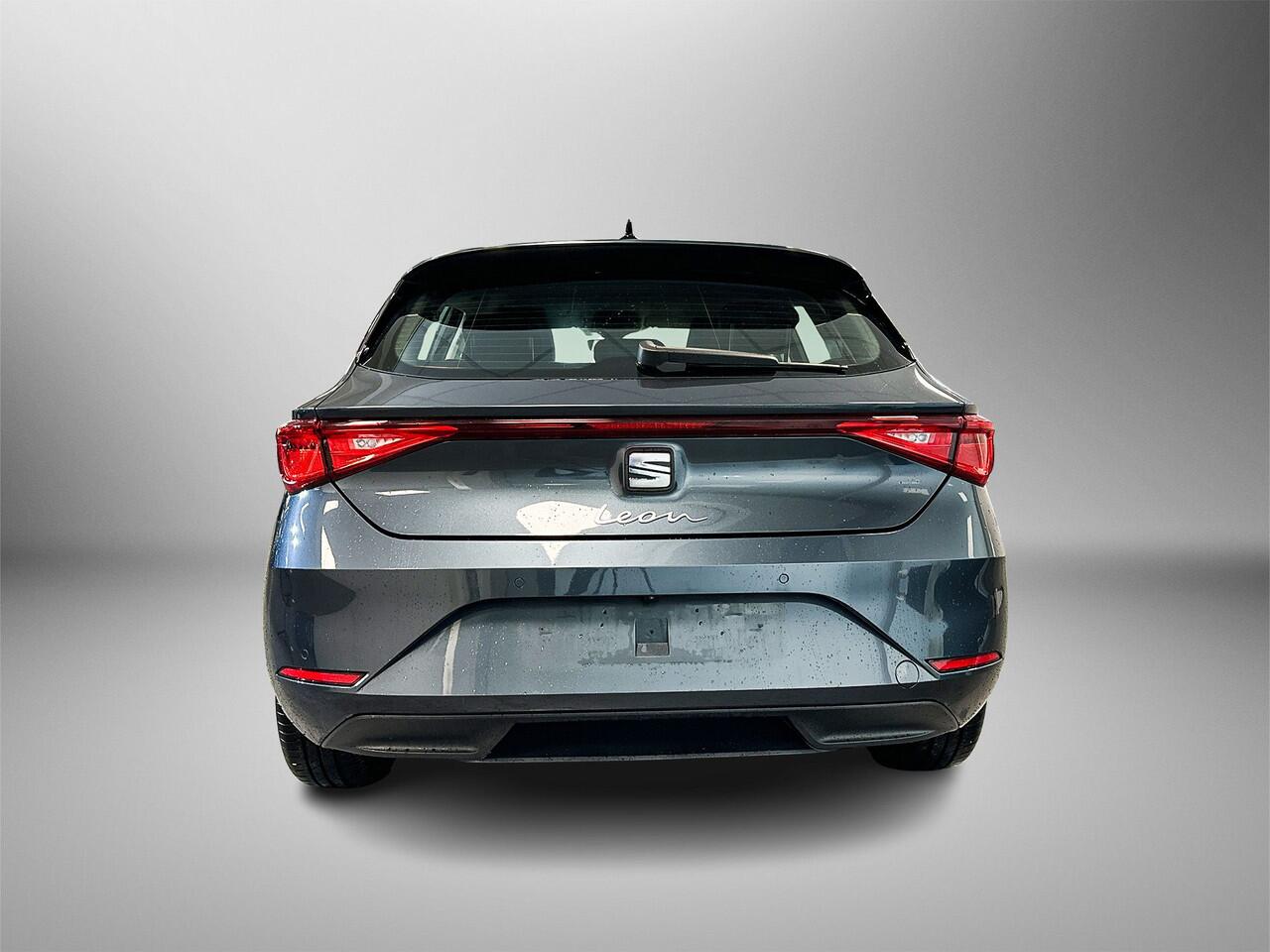 Seat LEON 1.5 115pk TSI Style Adaptive Cruise Control | Achteruitrijcamera | Parkeersensoren voor & achter