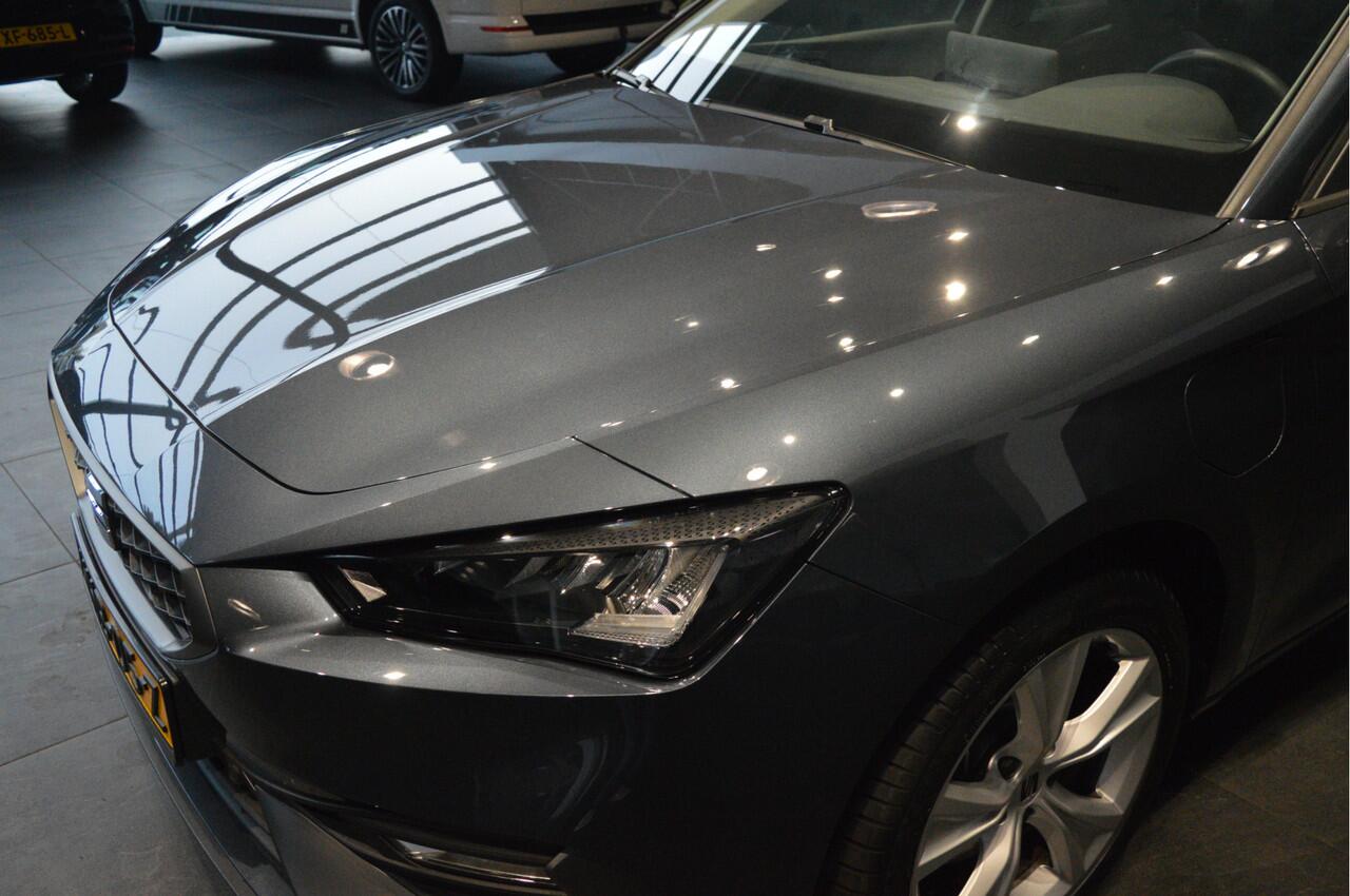 Seat LEON Sportstourer 1.5 TSI e-Hybrid FR clima cruise trekhaak 17 inch !!