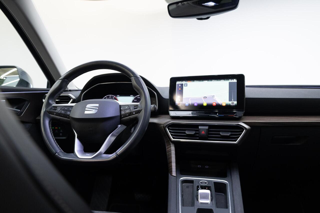 Seat LEON Sportstourer 1.5 eTSI Style Business Intense | Trekhaak | Carplay |