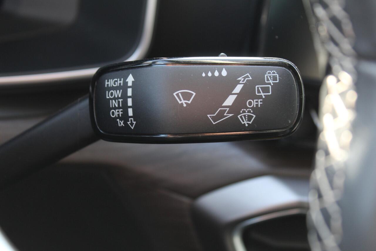 Seat LEON Sportstourer 1.4 TSI eHybrid PHEV FR Business Intense Climate control , Adap.cruise control , Bleutooth , 17inch LMV LED dagrijverlichting , 1500kg trekgewicht