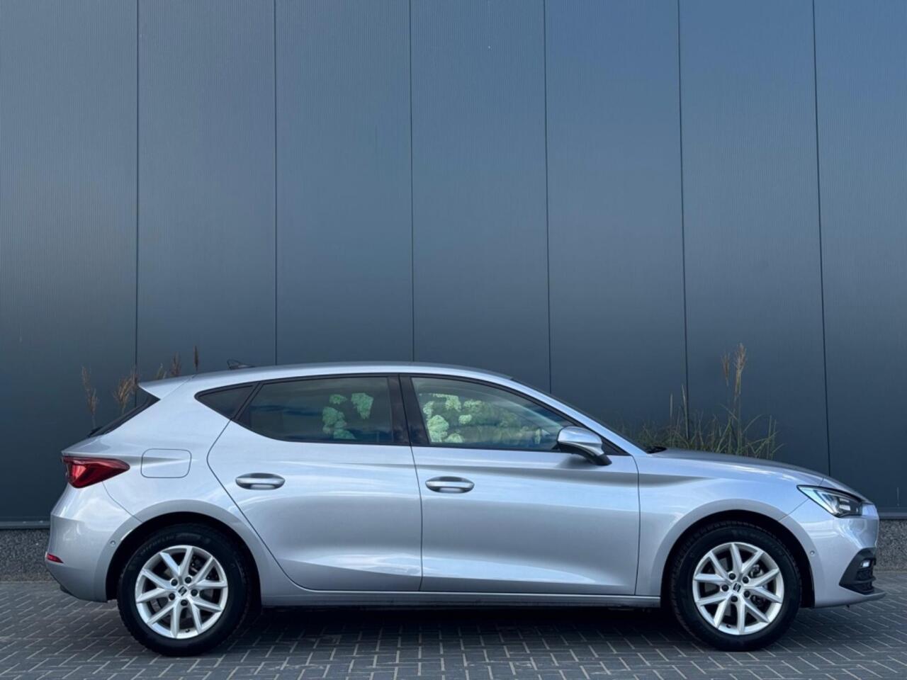 Seat LEON 1.0 eTSI Style NAVI VIRTUAL CLIMATE PDC ELEK PAKKET CAMERA