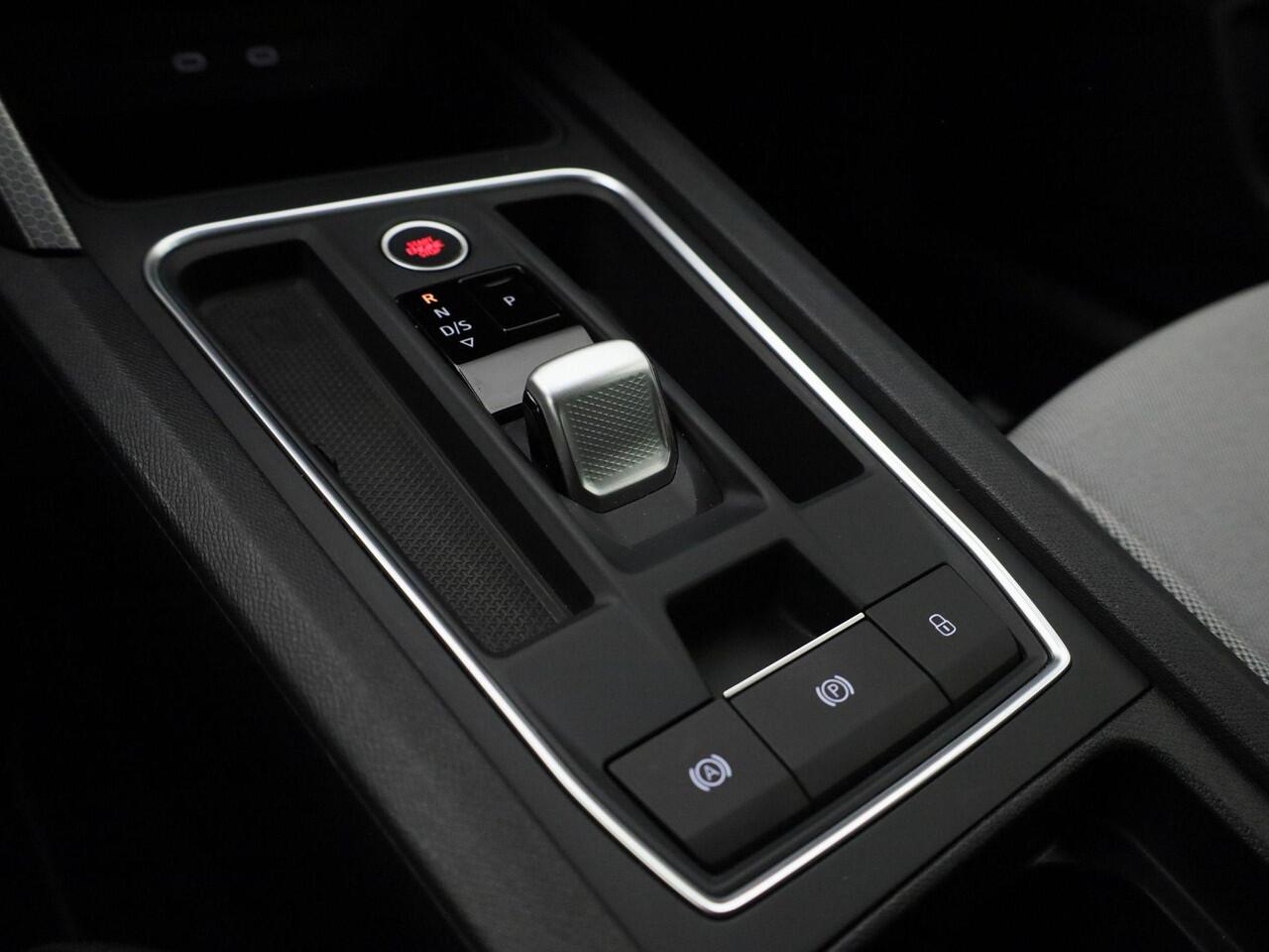 Seat LEON Sportstourer 1.5eTSI/150PK Style DSG · Camera + Parkeersensoren · Keyless · Apple/Android Car Play · Garantie tot maart 2029 · TOPDEAL