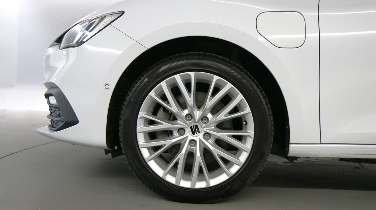 Seat LEON 1.4 TSI eHybrid 204pk PHEV Excellence / Panoramadak / Camera / Adaptive Cruise