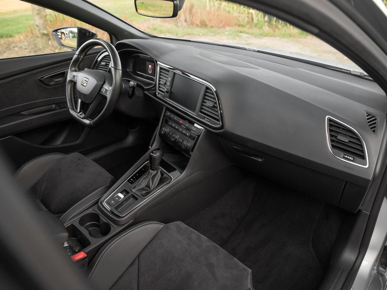 Seat LEON ST 2.0 4DRIVE CUPRA Pano Virtual Keyless Schaal