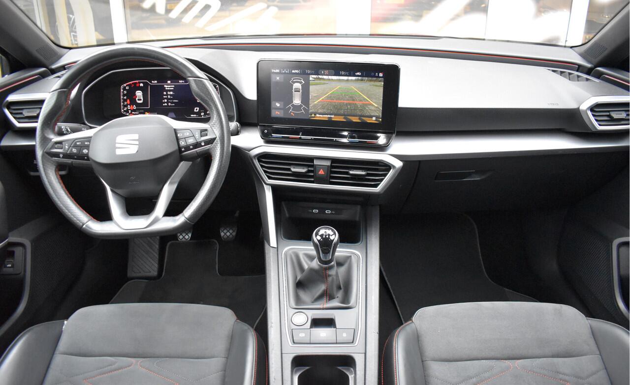 Seat LEON Sportstourer 1.5 TSI 150pk FR Launch Edition / Carplay / Navi / 17"LM / Adap. Cruise /