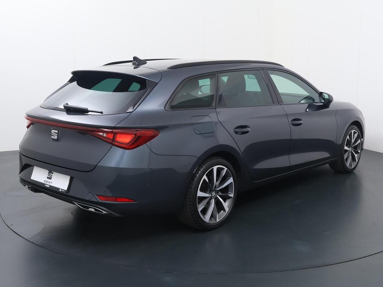 Seat LEON Sportstourer 1.5 TSI FR Launch Edition Technology winter | Camera | Achterklep elektrisch | Stoelverwarming | PDC V+A |