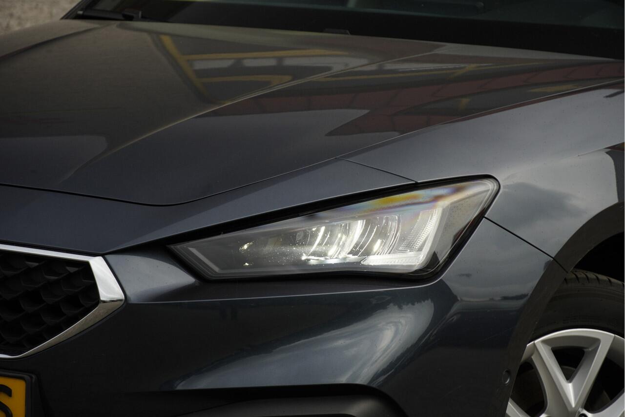 Seat LEON Sportstourer 1.0 TSI Style Business Intense BJ2022 Lmv 16" | Led V+A | Pdc | Navi | Achteruitrijcamera | App-Connect | Virtual cockpit | Climate control | Cruise control | Extra getint glas