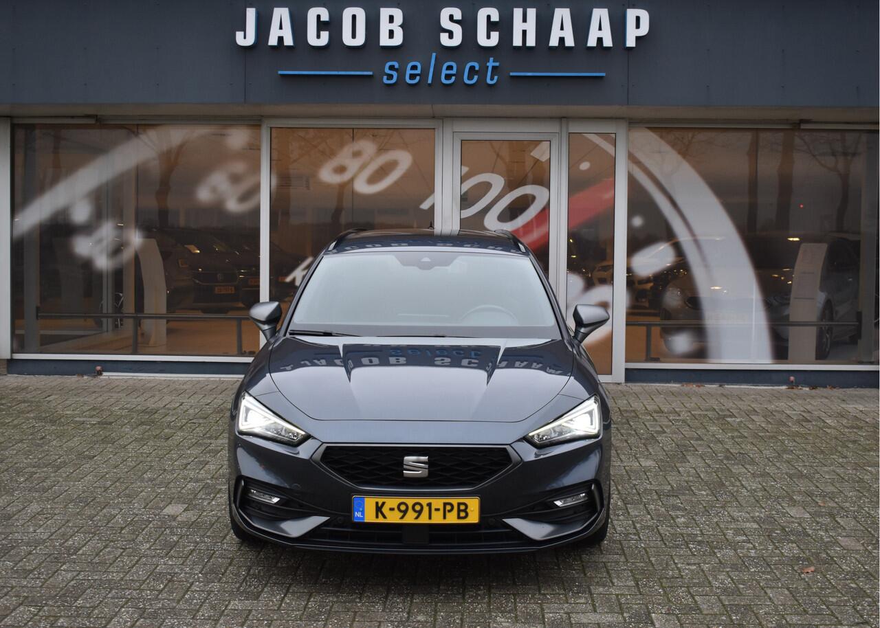 Seat LEON Sportstourer 1.5 TSI 150pk FR Launch Edition / Carplay / Navi / 17"LM / Adap. Cruise /