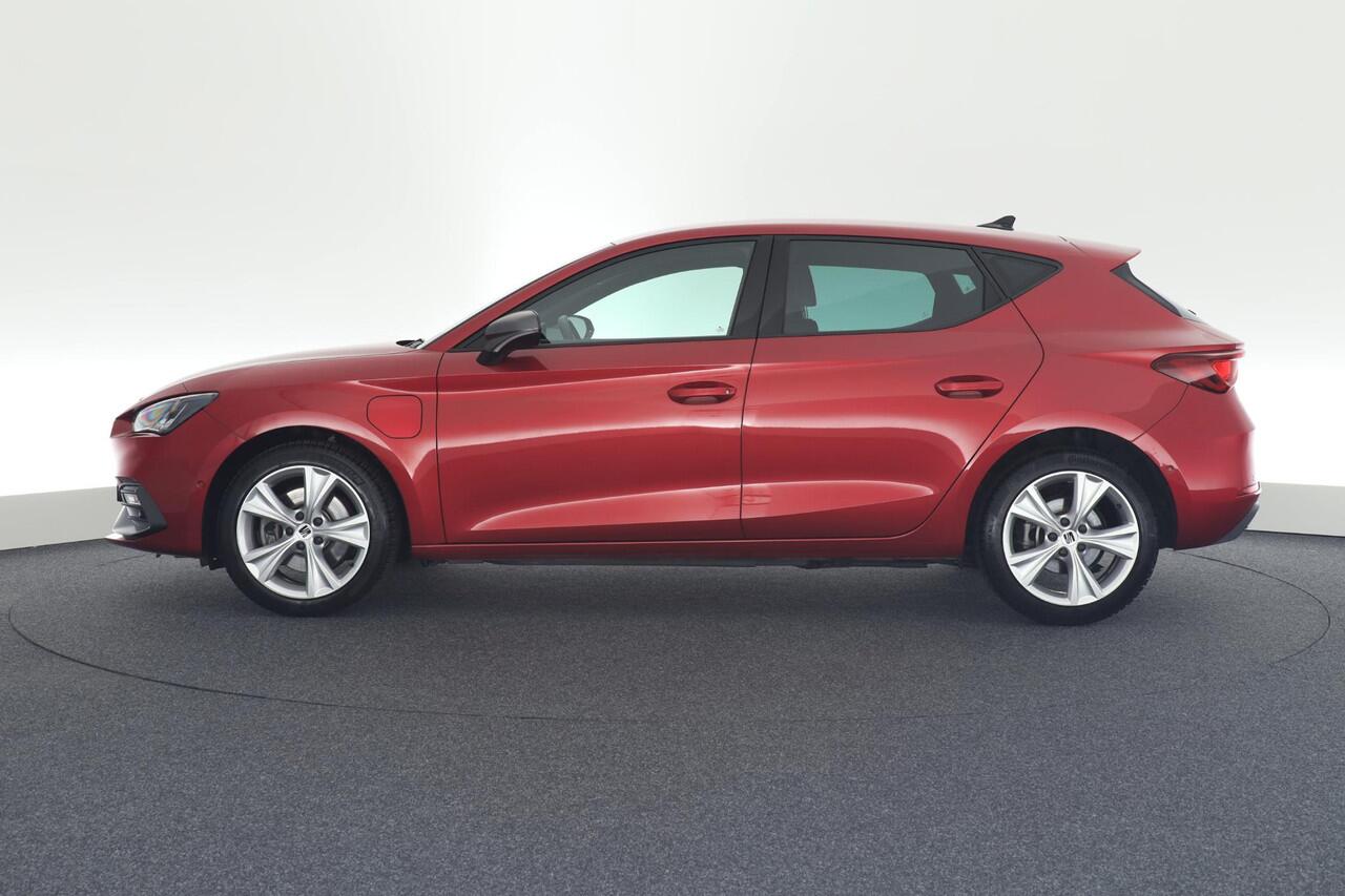 Seat LEON 1.4 TSI 204pk eHybrid PHEV FR Camera Keyless Stoelverwarming Virtual Cockpit Navigatie