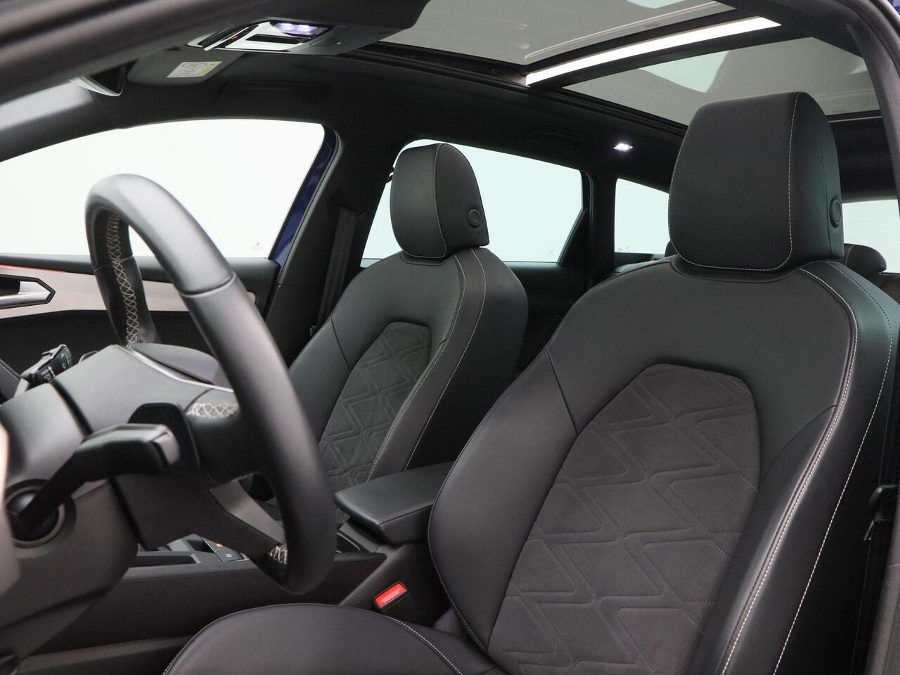Seat LEON Sportstourer 1.4 TSi eHybrid 205 Pk PHEV FR | Panoramadak | Adaptive Cruise | Stoel Verwarming | Carplay | Navigatiesysteem | Camera | Parkeersensoren | 18 Inch