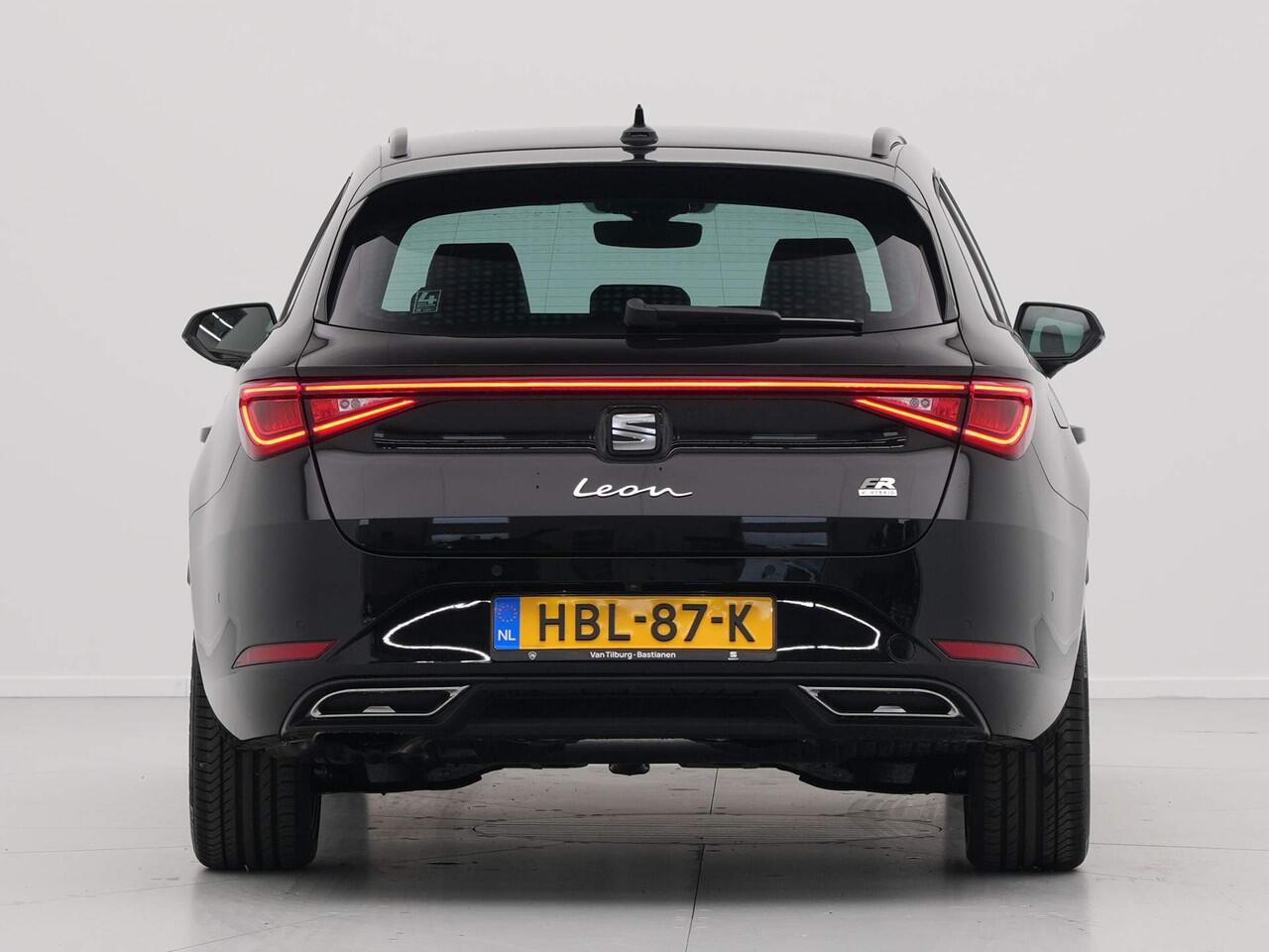 Seat LEON Sportstourer 1.5 TSI e-Hybrid FR Business PHEV Navigatie Carplay Sideassist Pdc Camera, Travel Assist, Stoel/stuur verwarming *DEMO VOORDEEL*