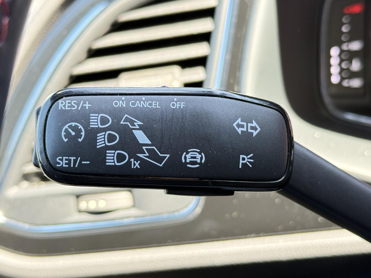 Seat LEON ST BWJ 2020 1.5 TSI 150 PK FR Ultimate Edition AUTOMAAT / CAMERA | HALF LEDER | APPLE CARPLAY | ANDROID AUTO | NAVI | CLIMA | CRUISE | STOELVERW. | BEATS AUDIO | LMV | PDC