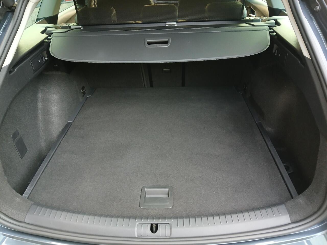 Seat LEON Sportstourer 1.5 TSI FR Business Intense + Technology Pack