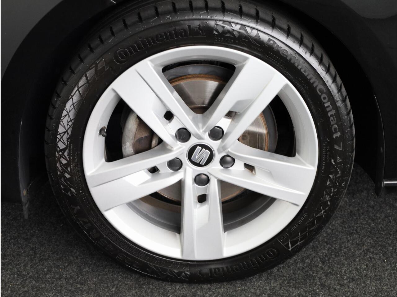 Seat LEON 1.4 EcoTSI FR Business Intense 110pk | Navigatie | Led koplampen | Apple Carplay /-Andriod auto | Climatronic