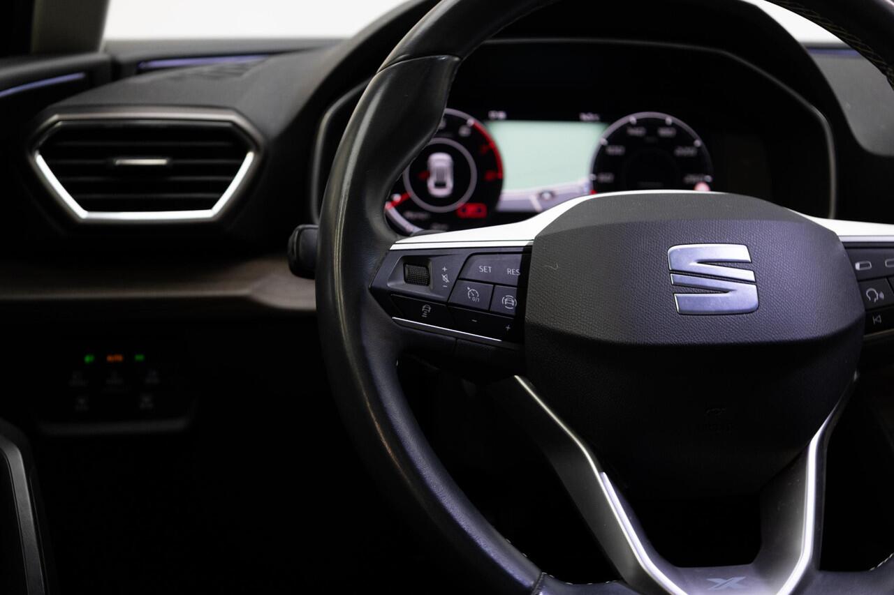 Seat LEON Sportstourer 1.5 eTSI Style Business Intense | Trekhaak | Carplay |