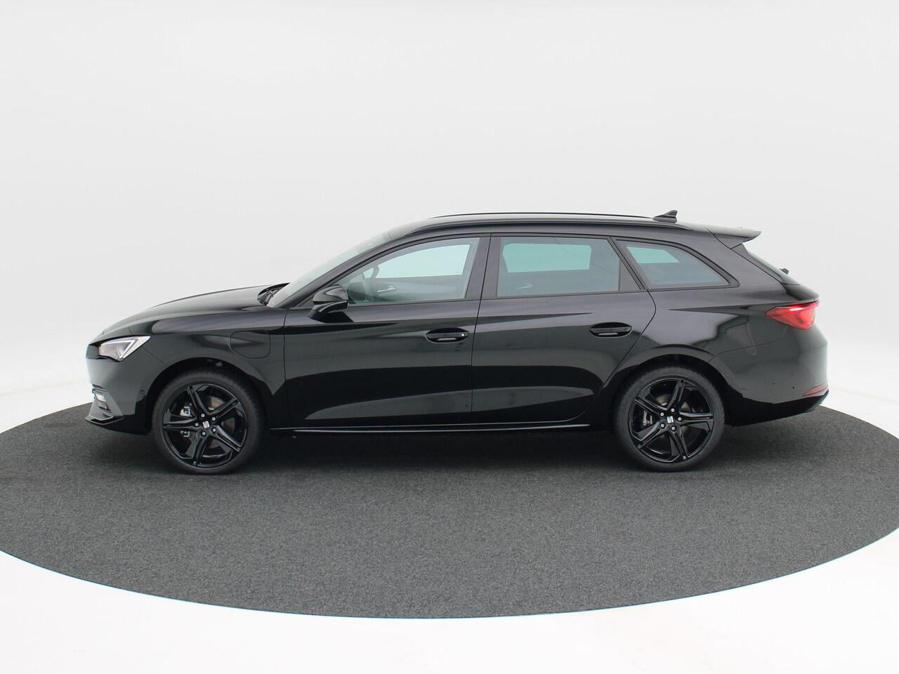 Seat LEON Sportstourer FR Business 1.5 TSI eHybrid PHEV 204pk | Trekhaak | Adaptive cruise control | Black pack | Achteruitrijcamera