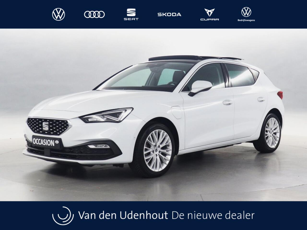 Seat LEON 1.4 TSI eHybrid 204pk PHEV Excellence / Panoramadak / Camera / Adaptive Cruise