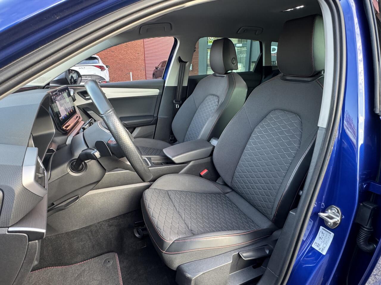 Seat LEON Sportstourer 1.4 TSI eHybrid PHEV FR // LED // NAVI // PDC V+A // CAMERA // STOEL + STUURWIELVERWARMING // ADAPTIV. CRUISE