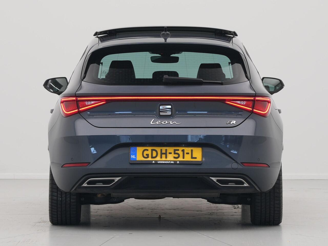 Seat LEON 1.4 TSI eHybrid PHEV 204pk FR Business Intense Panorama Navigatie Stoel/stuurverwarming Keyless Acc 341