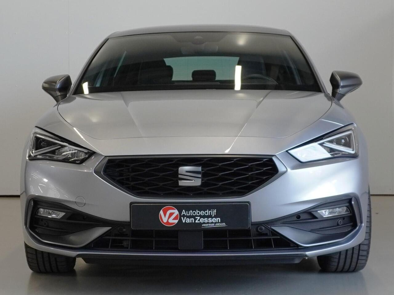 Seat LEON 1.5 eTSI FR Business Intense | Automaat | Panorama- Schuifdak | Beats Audio | Camera | Dodehoekbewaking | Rijklaarprijs