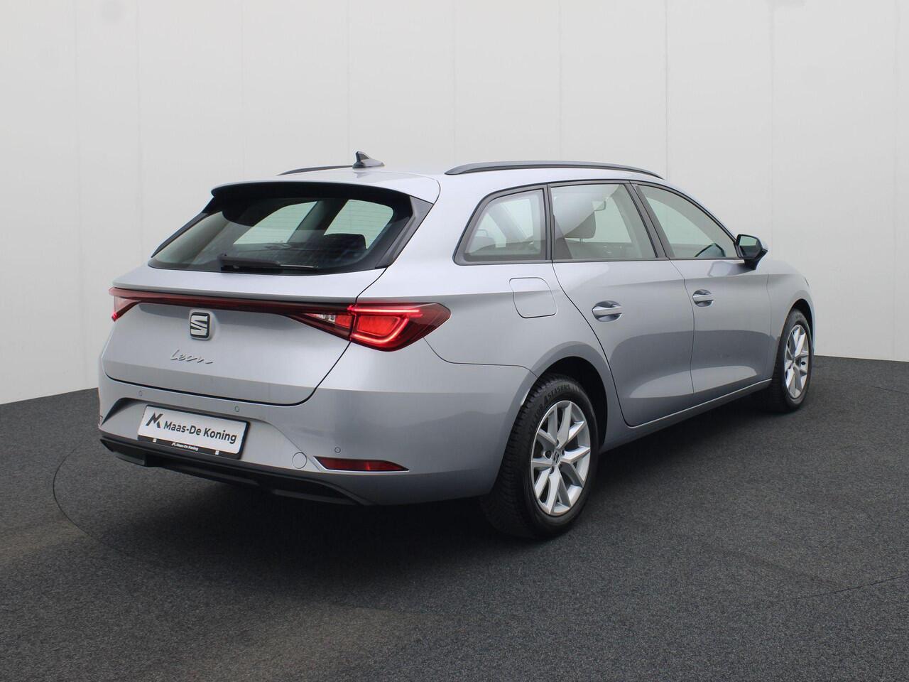 Seat LEON Sportstourer 1.5e TSI 150PK Style DSG · Navigatie · Parkeersensoren · Lane assist
