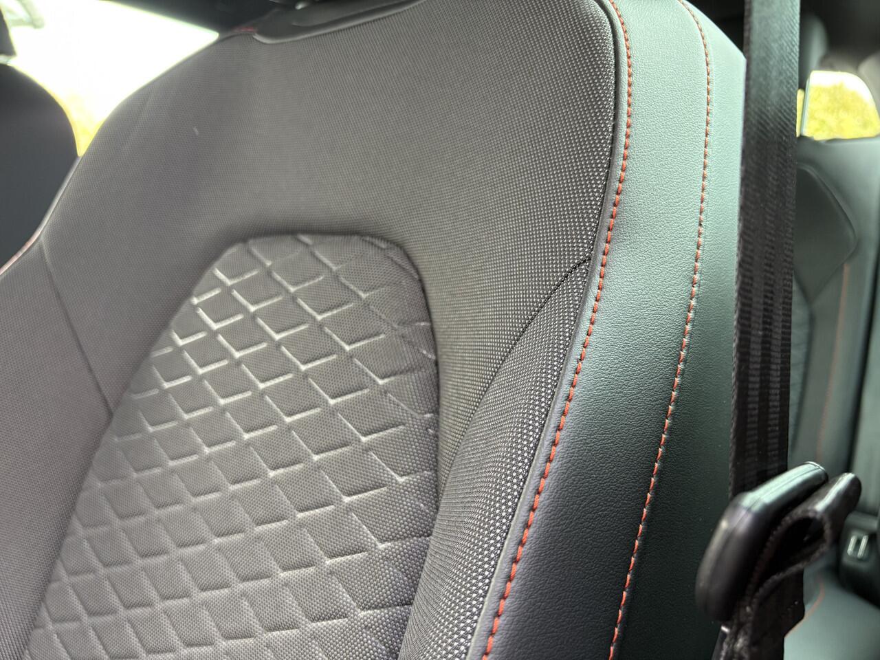 Seat LEON Sportstourer 1.5 TSI e-Hybrid FR Business