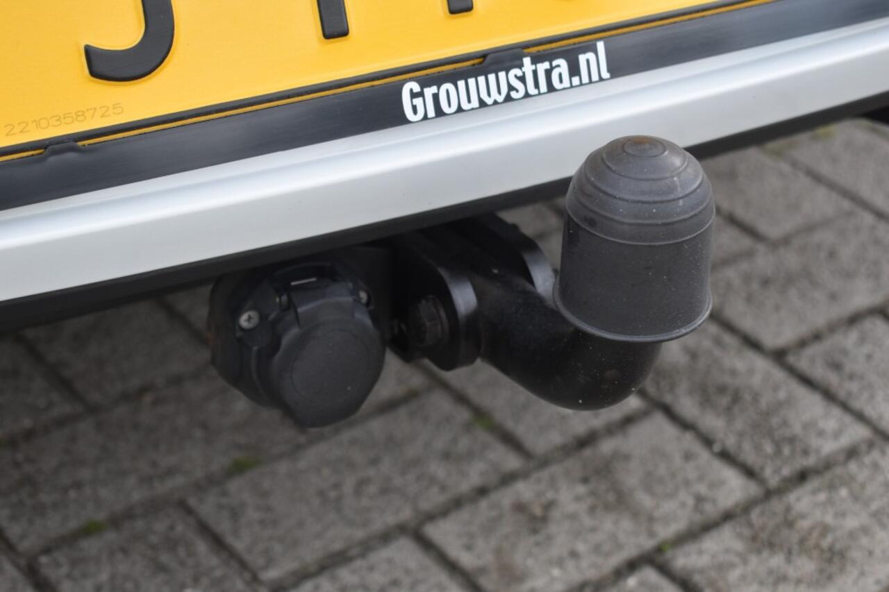 Seat LEON ST 1.0 TSI STYLE ULTIMATE ED. / KEYLESS / P.CAM / TREKHAAK