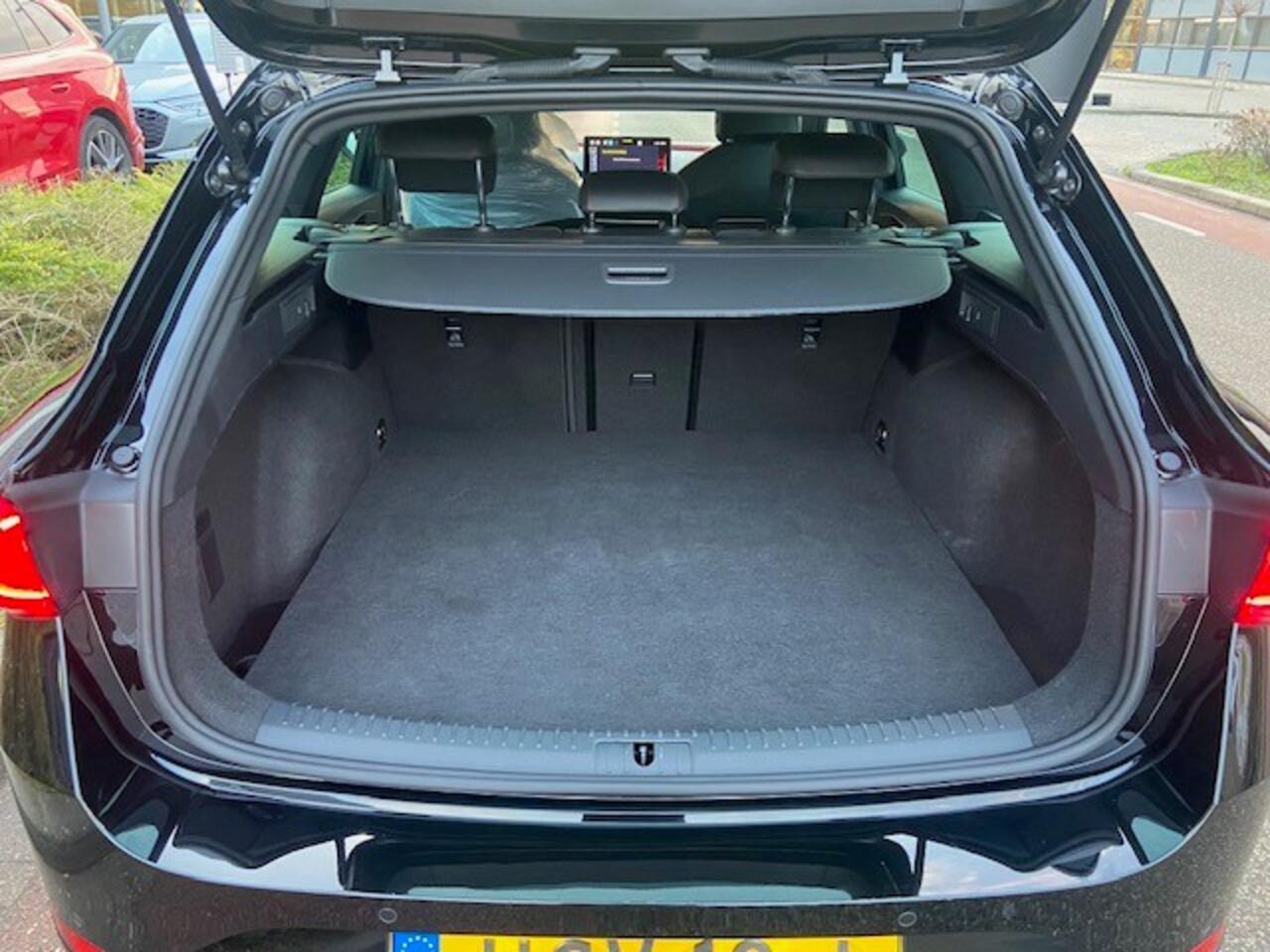 Seat LEON Sportstourer 1.5 TSI e-Hybrid FR Business / Achteruitrijcamera / App Connect / Virtual Cockpit