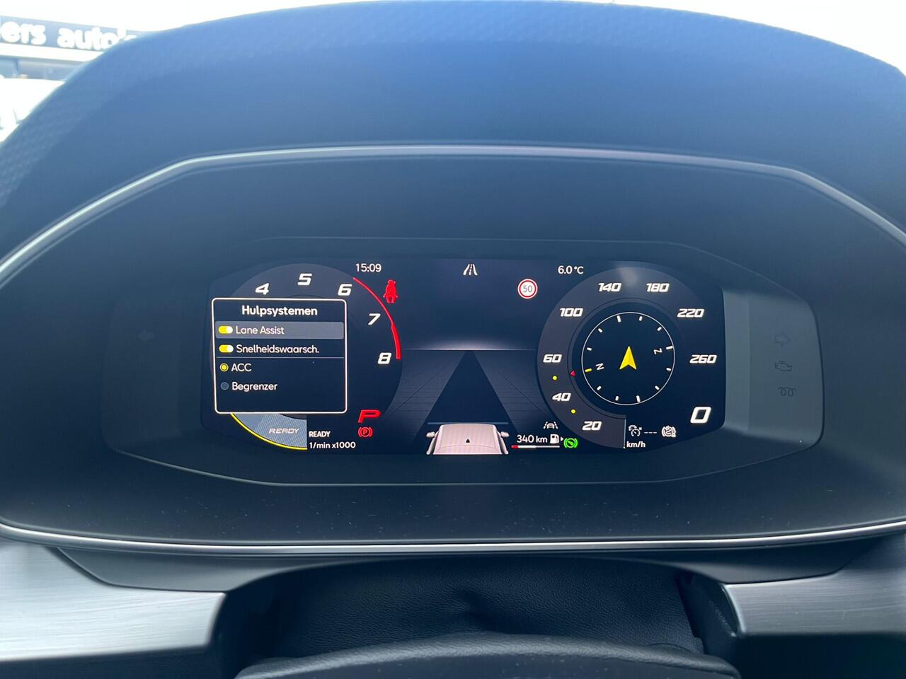 Seat LEON 1.5 eTSI FR Business Intense DSG Automaat / Navigatie / 17'' LMV /