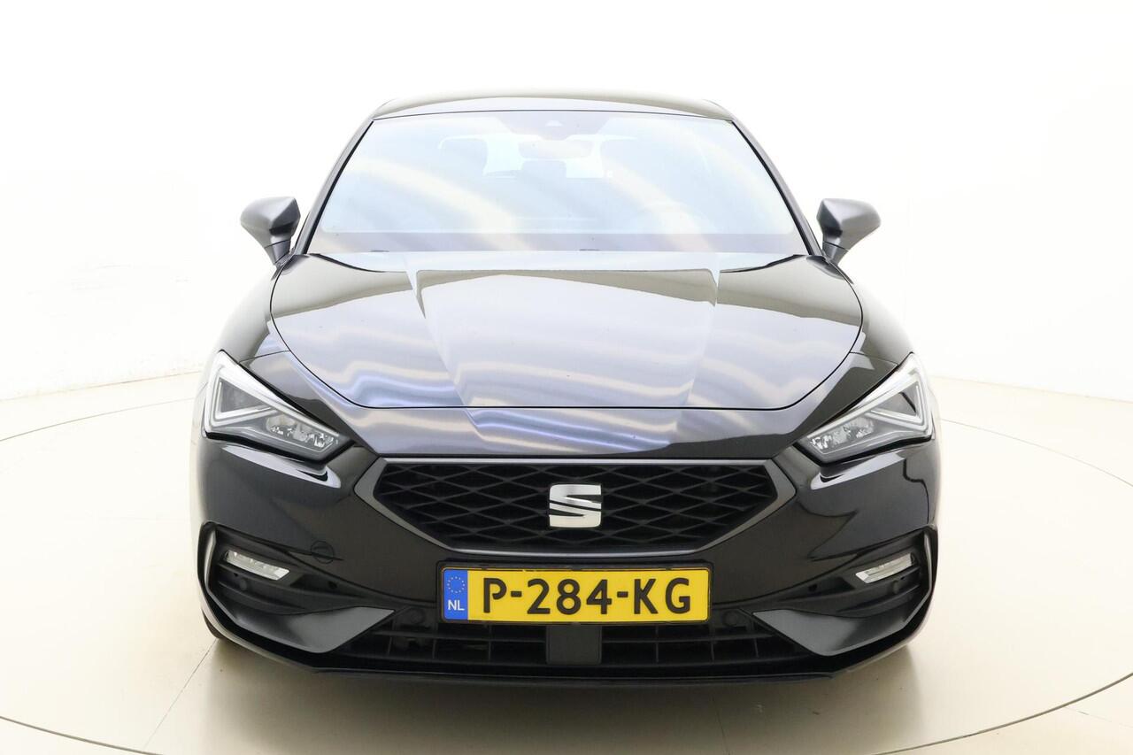 Seat LEON 1.4 TSI eHybrid 204pk Automaat PHEV FR | Navigatie | Adapt. Cruise control | Camera | Climate control | Stoel- en stuurverwarming