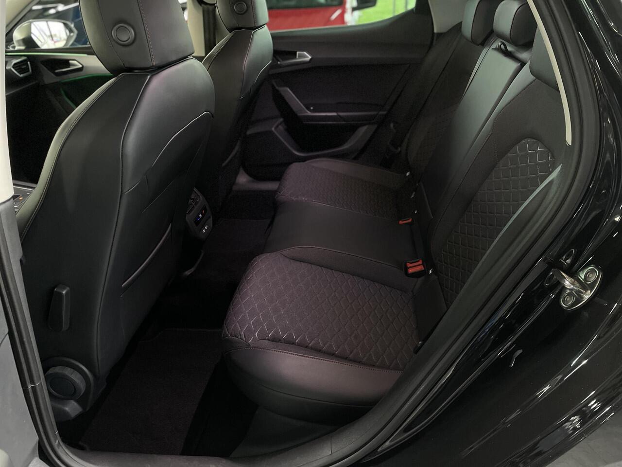 Seat LEON 1.0 TSI FR PANO / CARPLAY / LED