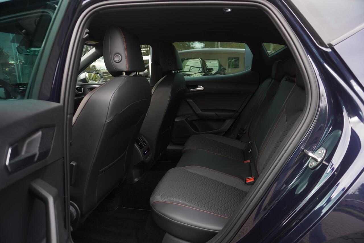 Seat LEON 1.5 TSI FR Business Intense | Stuurverw | Carplay | ACC | Navi | Keyless | 18"