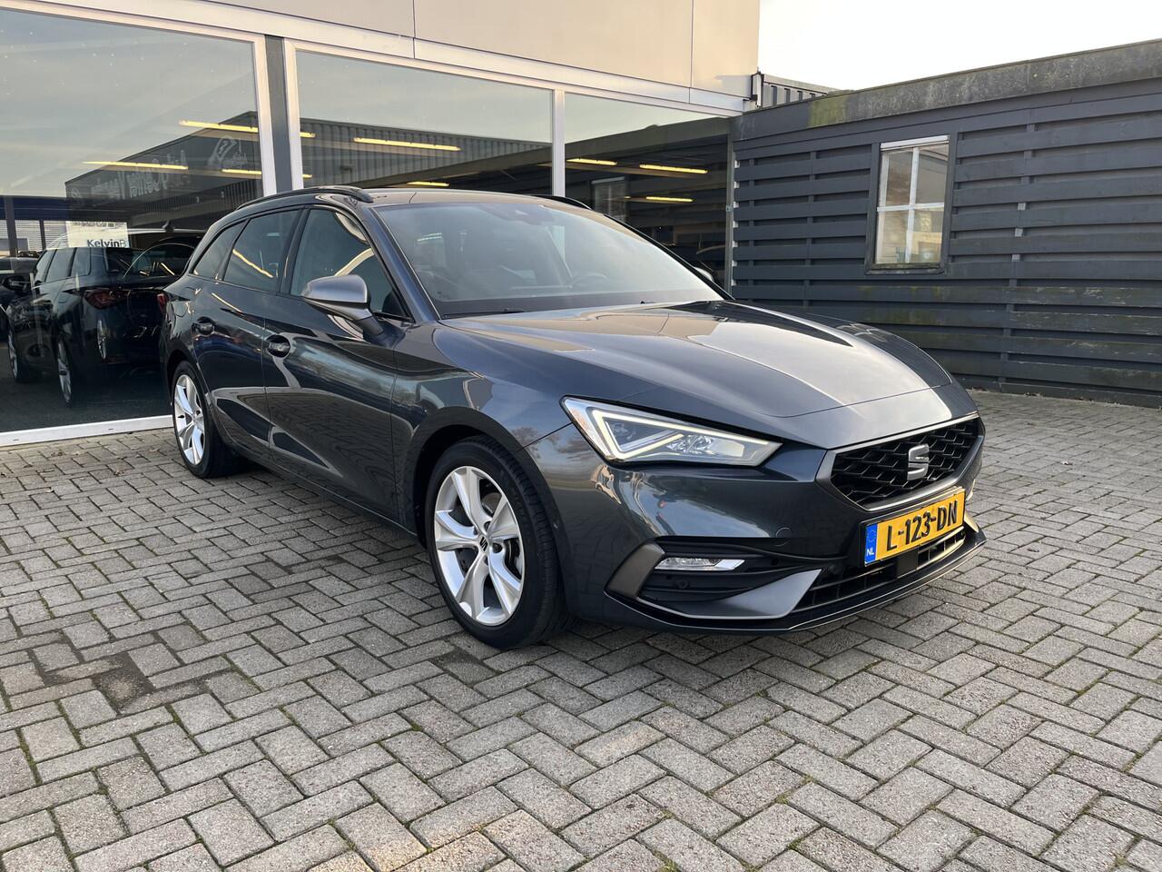 Seat LEON Sportstourer 1.5 eTSI FR Launch Edition/ Automaat / Virtual / Led / Lmv / Clima