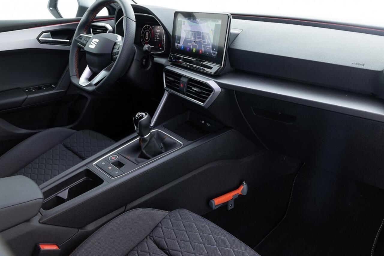 Seat LEON Sportstourer 1.0 TSI FR Business Intense | ADAPTIVE CRUISE | LANE ASSIST