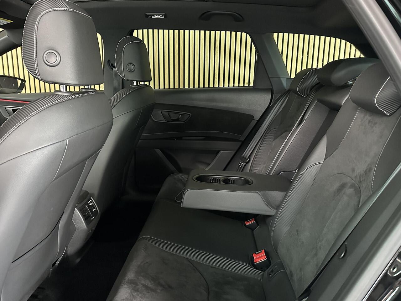 Seat LEON ST Cupra 2.0 TSI CUPRA Schuif kantel dak | Beats audio | Camera